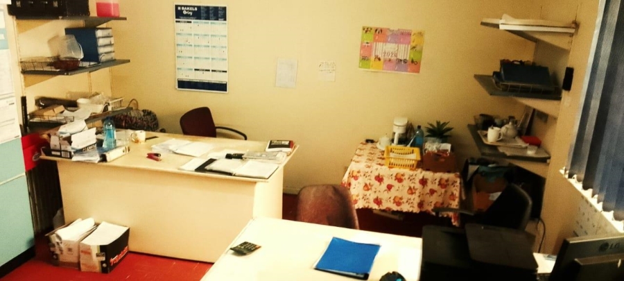 Commercial Property for Sale in Hamilton Free State